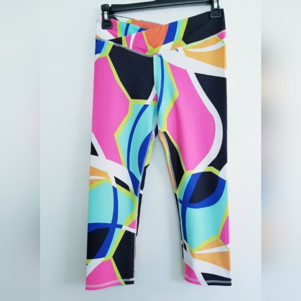 Fabletics Multicolor Geometric Activewear - image 2